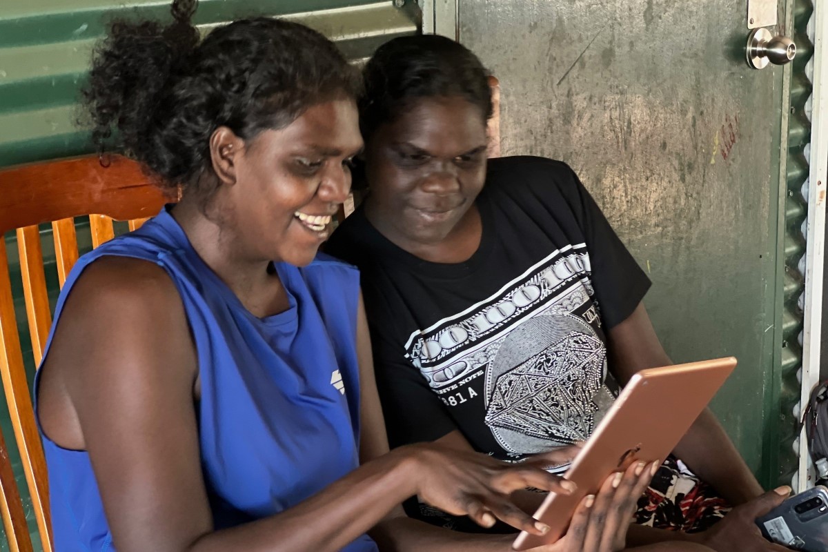 Co-researcher Guruwuy Ganambarr doing survey with Alissia Wirrpanda at Gängan, NT